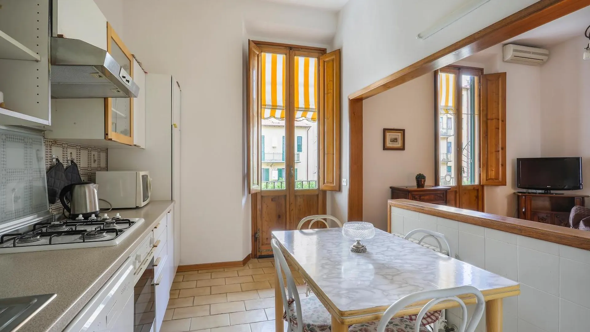 Spacious 3 Bedroom Apartment Florencie