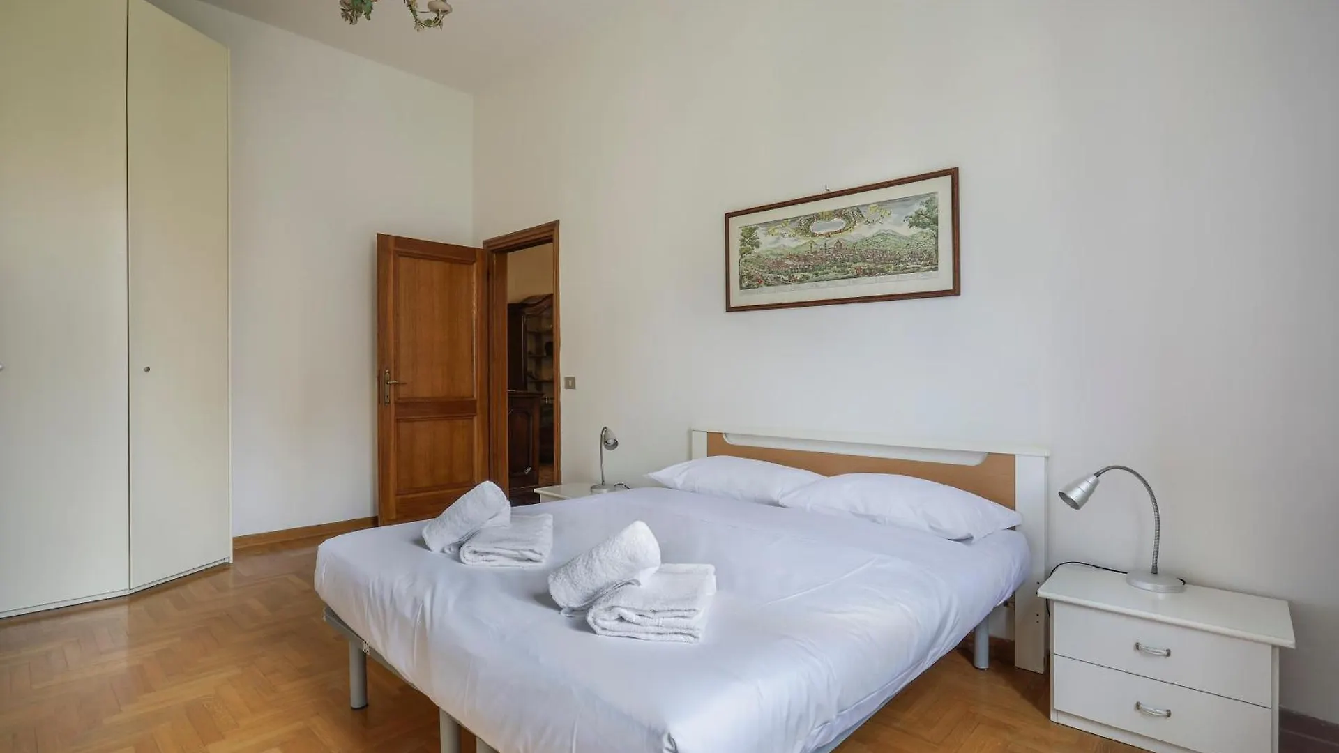 Spacious 3 Bedroom Apartment Florencie